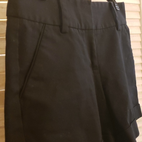 Nordstrom's Vince Camuto Cuffed Black Shorts - Picture 3 of 8